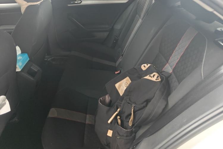 Used Volkswagen Lamando 2019 230TSI DSG Vision Edition China VI Standard Left Rear Seat