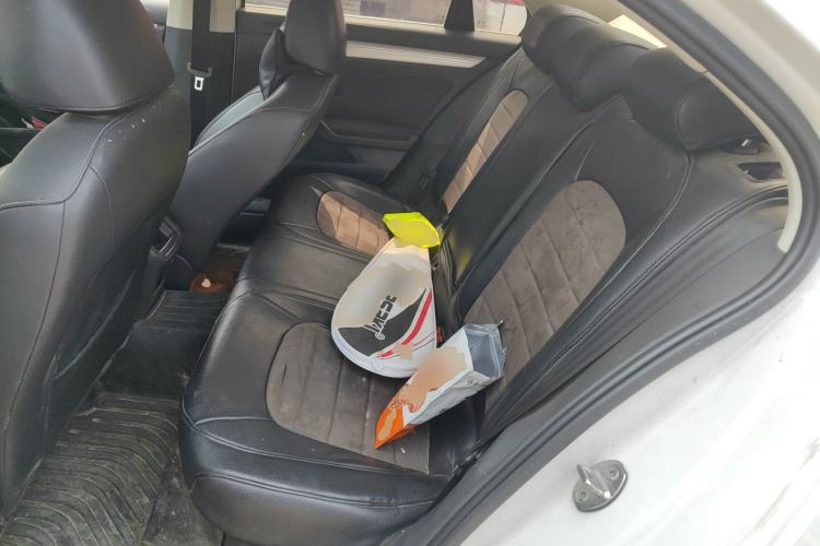 Used Volkswagen Lamando 2019 230TSI DSG Fashion Edition China VI Left Rear Seat