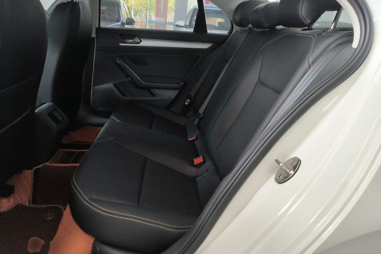 Used Volkswagen Lamando 2019 230TSI DSG Fashion Edition China VI Left Rear Seat