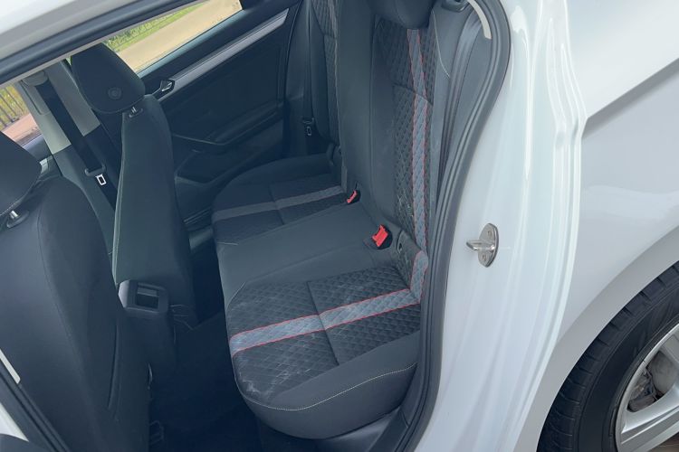 Used Volkswagen Lamando 2019 230TSI DSG Fashion Edition China V Standard Left Rear Seat