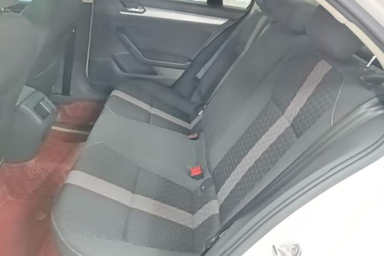 Used Volkswagen Lamando 2019 230TSI DSG Fashion Edition China V Standard Left Rear Seat