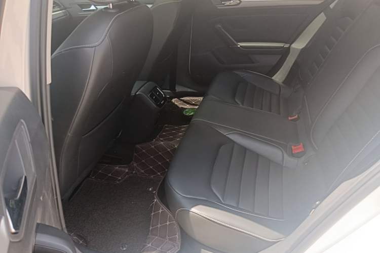 Used Volkswagen Lamando 2019 280TSI DSG Comfort Edition China VI standard Left Rear Seat