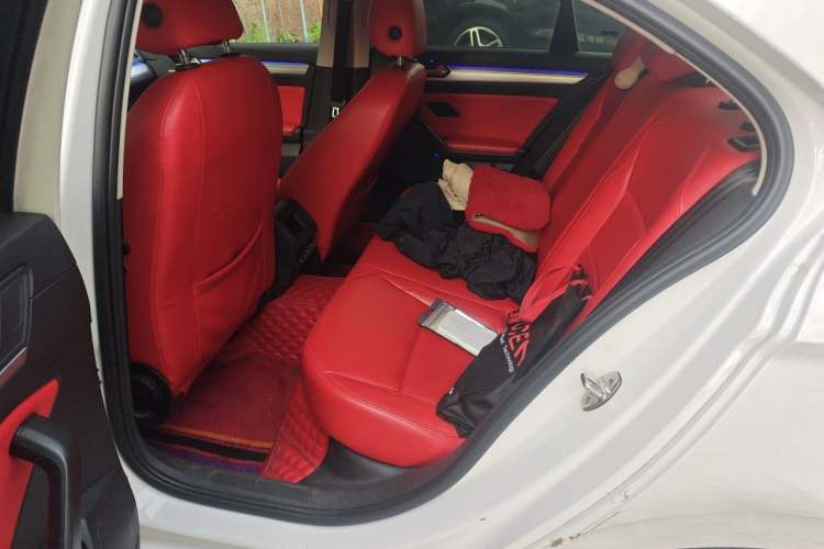 Used Volkswagen Lamando 2019 230TSI DSG Fashion Edition China VI Left Rear Seat