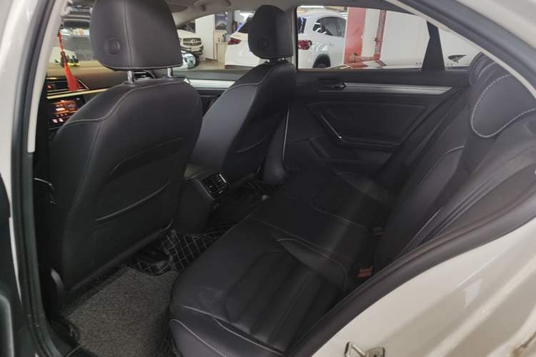 Used Volkswagen Lamando 2019 280TSI DSG Comfort Edition China VI standard Left Rear Seat