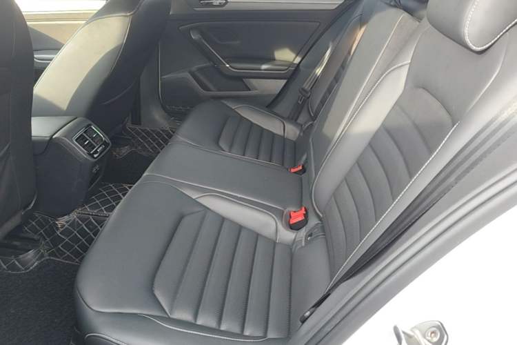 Used Volkswagen Lamando 2019 280TSI DSG Comfort Edition China VI standard Left Rear Seat