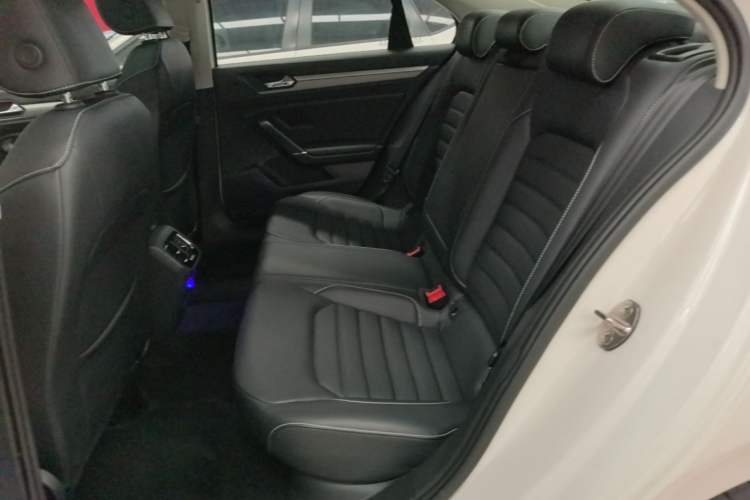 Used Volkswagen Lamando 2019 280TSI DSG Comfort Edition China VI standard Left Rear Seat