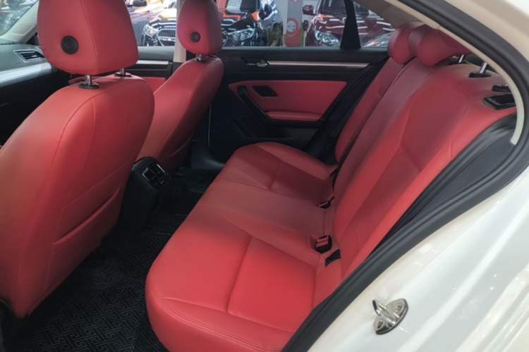 Used Volkswagen Lamando 2019 230TSI DSG Fashion Edition China V Standard Left Rear Seat