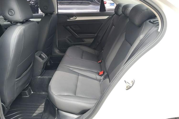 Used Volkswagen Lamando 2019 230TSI DSG Fashion Edition China V Standard Left Rear Seat