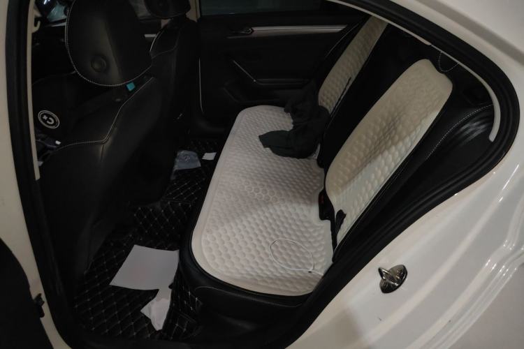 Used Volkswagen Lamando 2019 280TSI DSG Comfort Edition China VI standard Left Rear Seat