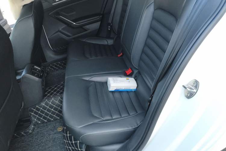 Used Volkswagen Lamando 2019 280TSI DSG Comfort Edition China VI standard Left Rear Seat