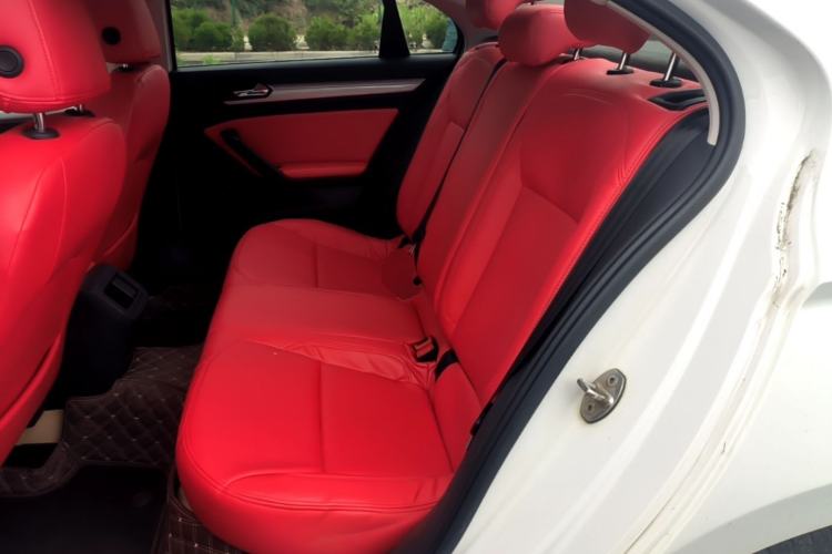 Used Volkswagen Lamando 2019 230TSI DSG Fashion Edition China VI Left Rear Seat