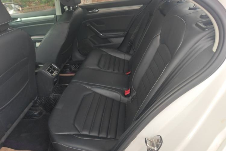 Used Volkswagen Lamando 2019 280TSI DSG Comfort Edition China VI standard Left Rear Seat