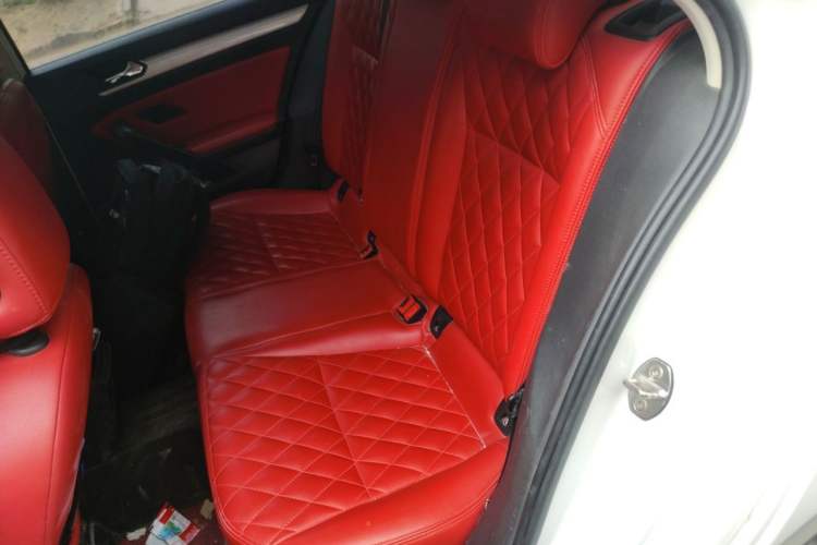 Used Volkswagen Lamando 2019 230TSI DSG Fashion Edition China VI Left Rear Seat
