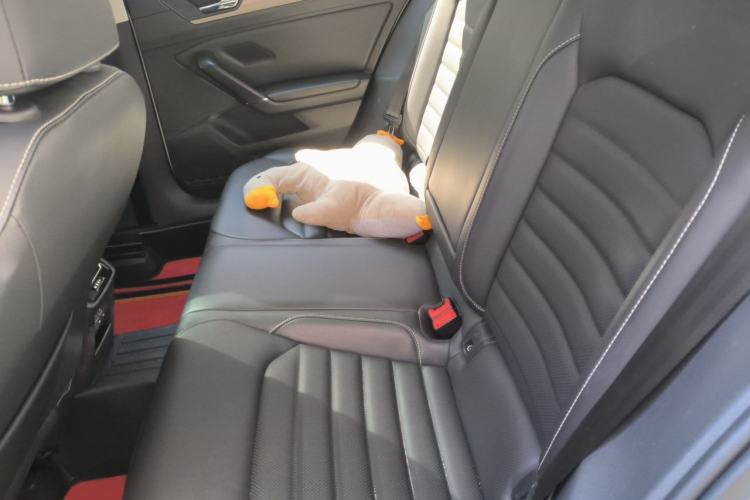 Used Volkswagen Lamando 2019 280TSI DSG Comfort Edition China VI standard Left Rear Seat