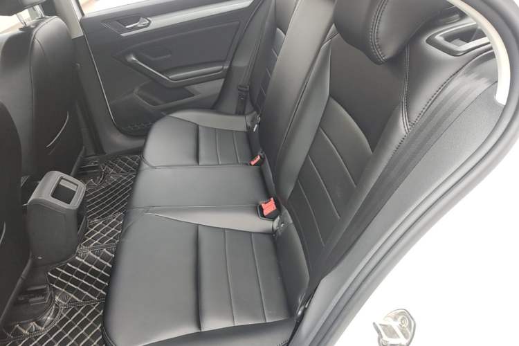 Used Volkswagen Lamando 2019 230TSI DSG Fashion Edition China VI Left Rear Seat