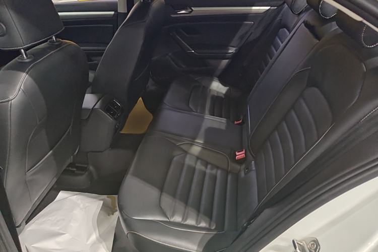 Used Volkswagen Lamando 2019 280TSI DSG Comfort Edition China VI standard Left Rear Seat