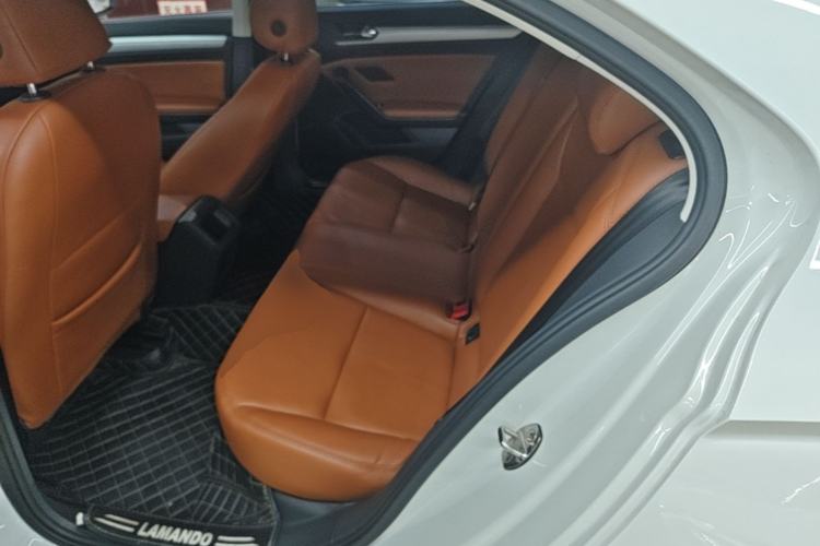 Used Volkswagen Lamando 2019 230TSI DSG Fashion Edition China V Standard Left Rear Seat