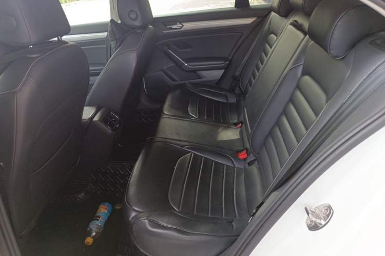 Used Volkswagen Lamando 2019 280TSI DSG Comfort Edition China VI standard Left Rear Seat