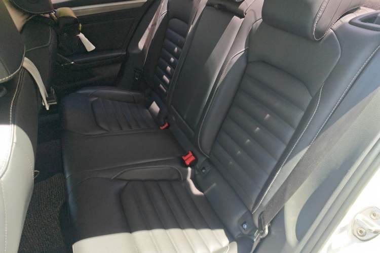 Used Volkswagen Lamando 2019 280TSI DSG Comfort Edition China VI standard Left Rear Seat