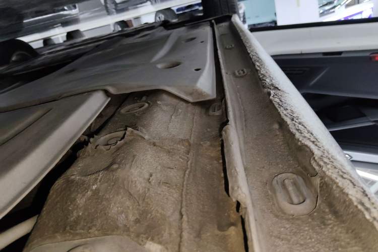 Used Volkswagen Lamando 2019 230TSI DSG Fashion Edition China VI Left Side Sill