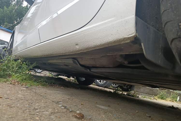 Used Volkswagen Lamando 2019 230TSI DSG Fashion Edition China V Standard Left Side Sill
