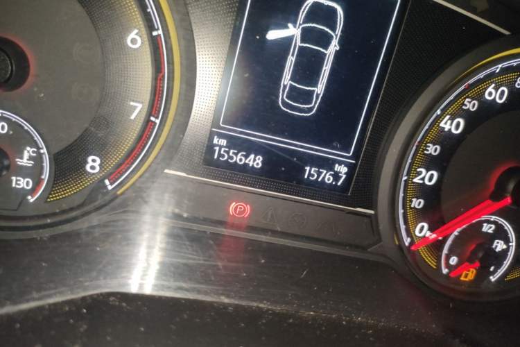 Used Volkswagen Lamando 2019 230TSI DSG Fashion Edition China VI Odometer Close Up