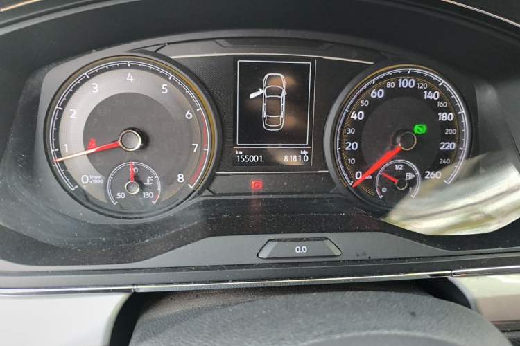 Used Volkswagen Lamando 2019 230TSI DSG Fashion Edition China V Standard Odometer Close Up
