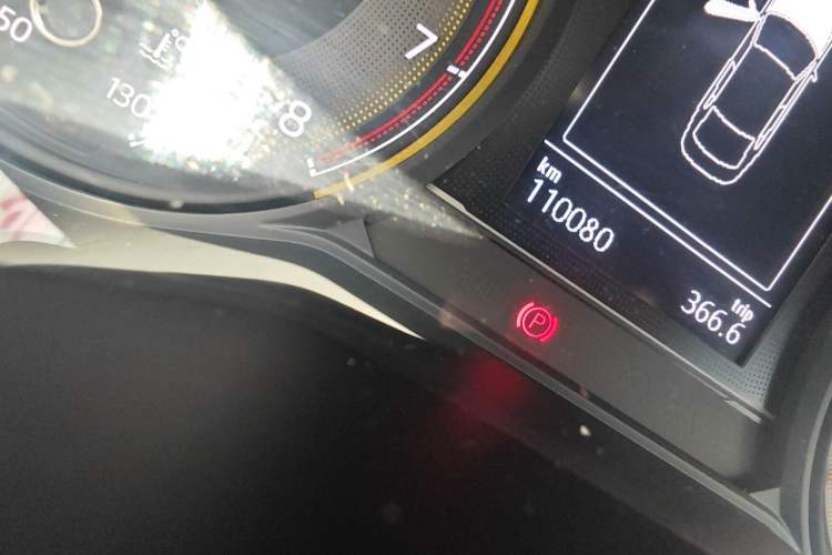 Used Volkswagen Lamando 2019 230TSI DSG Fashion Edition China VI Odometer Close Up
