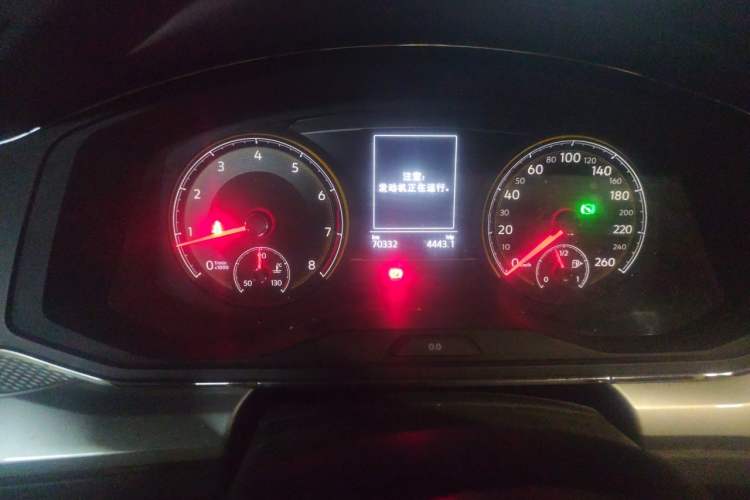 Used Volkswagen Lamando 2019 230TSI DSG Fashion Edition China V Standard Odometer Close Up