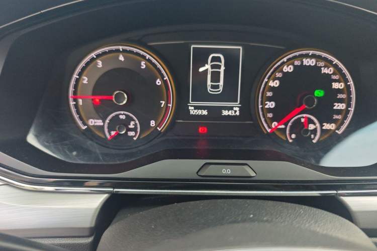 Used Volkswagen Lamando 2019 280TSI DSG Comfort Edition China VI standard Odometer Close Up