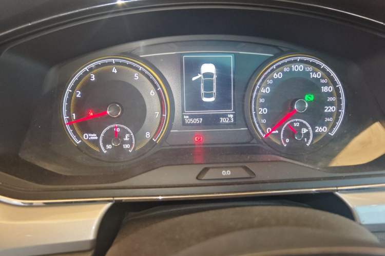 Used Volkswagen Lamando 2019 230TSI DSG Fashion Edition China V Standard Odometer Close Up