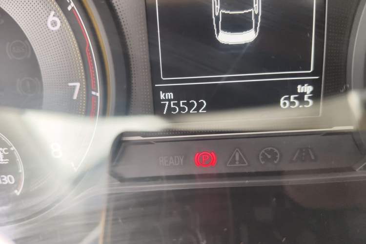 Used Volkswagen Lamando 2019 280TSI DSG Comfort Edition China V Standard Odometer Close Up