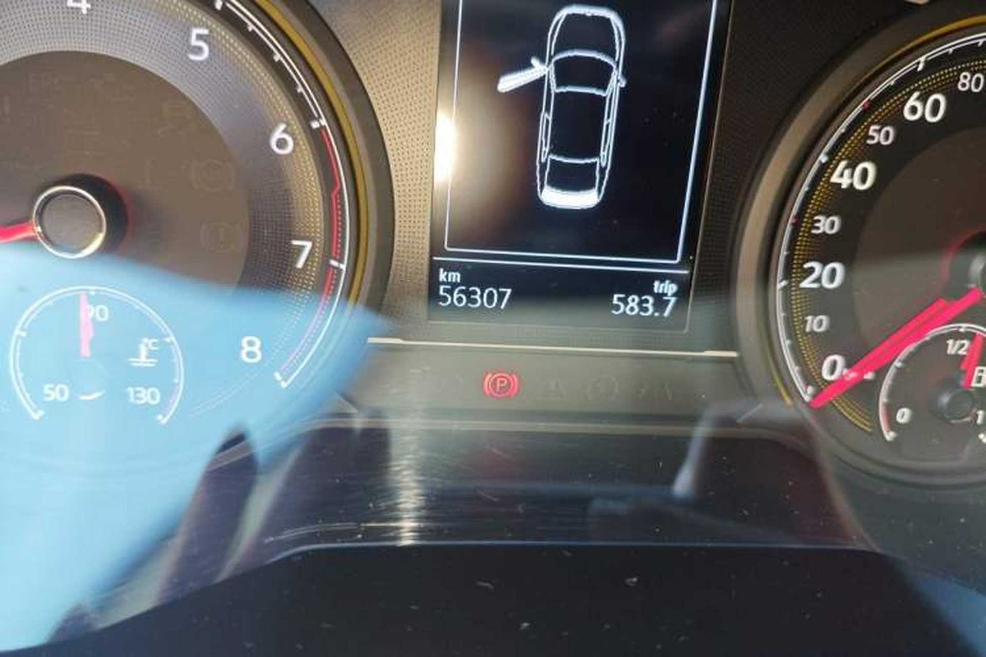 Used Volkswagen Lamando 2019 230TSI DSG Fashion Edition China VI Odometer Close Up