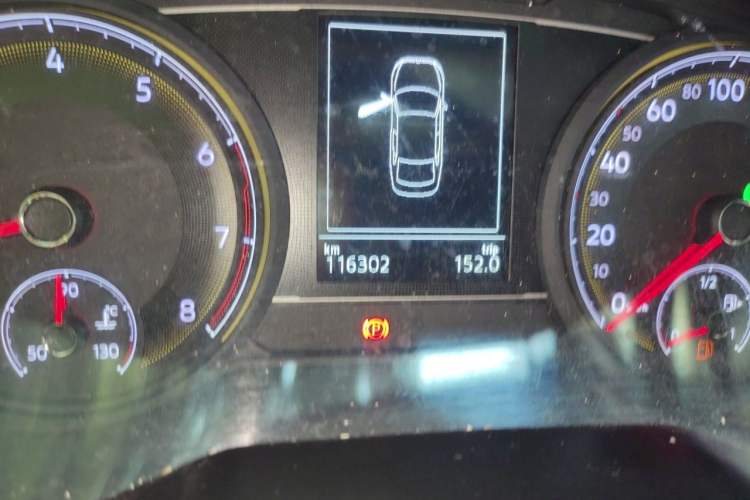 Used Volkswagen Lamando 2019 280TSI DSG Comfort Edition China VI standard Odometer Close Up