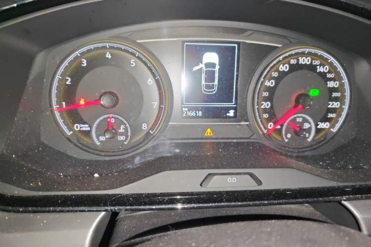 Used Volkswagen Lamando 2019 280TSI DSG Comfort Edition China VI standard Odometer Close Up