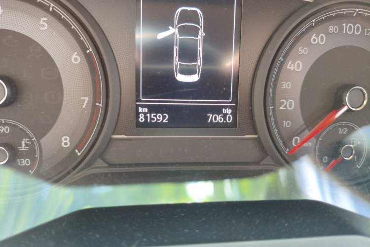 Used Volkswagen Lamando 2019 230TSI DSG Fashion Edition China V Standard Odometer Close Up