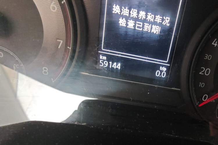 Used Volkswagen Lamando 2019 280TSI DSG Comfort Edition China VI standard Odometer Close Up