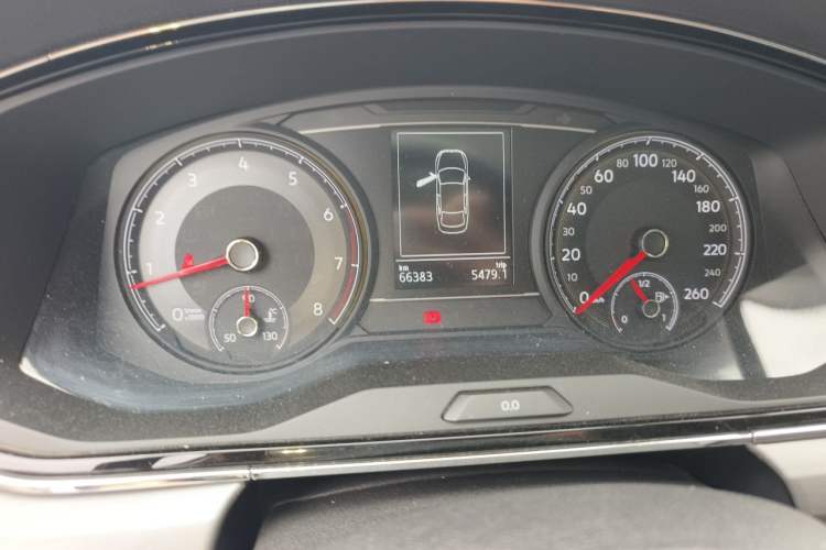 Used Volkswagen Lamando 2019 280TSI DSG Comfort Edition China V Standard Odometer Close Up