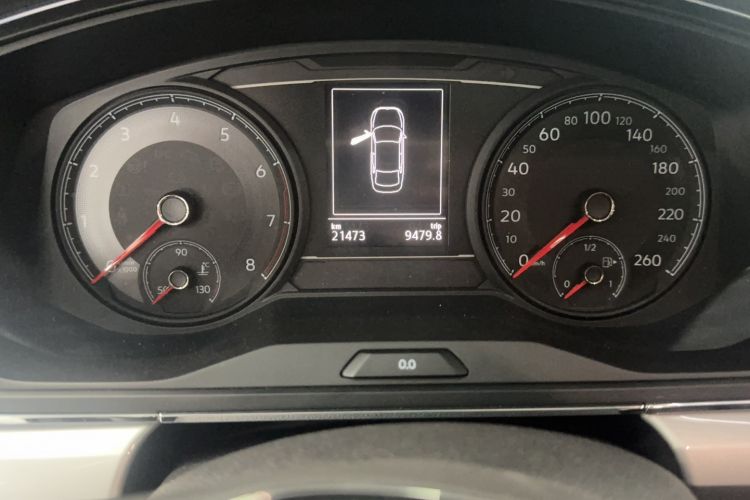 Used Volkswagen Lamando 2019 230TSI DSG Fashion Edition China VI Odometer Close Up