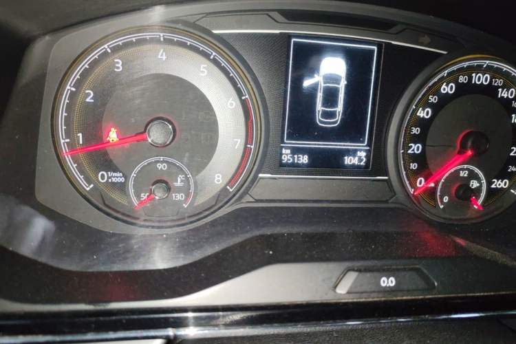 Used Volkswagen Lamando 2019 280TSI DSG Comfort Edition China VI standard Odometer Close Up