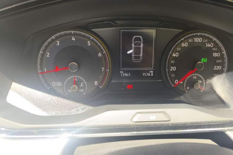 Used Volkswagen Lamando 2019 280TSI DSG Comfort Edition China VI standard Odometer Close Up