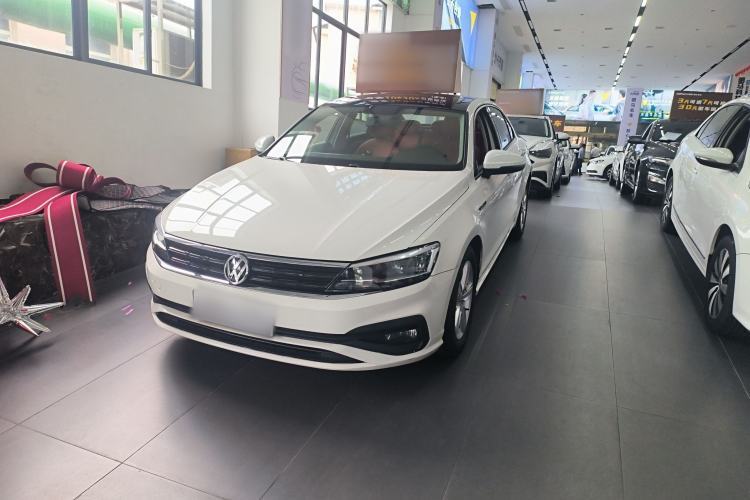 Used Volkswagen Lamando 2019 230TSI DSG Fashion Edition China VI Guazi used car, China used car export, Used car for sale, Used  cars, Cheapest cars for sale