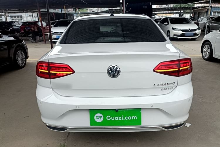 Used Volkswagen Lamando 2019 230TSI DSG Fashion Edition China VI Rear