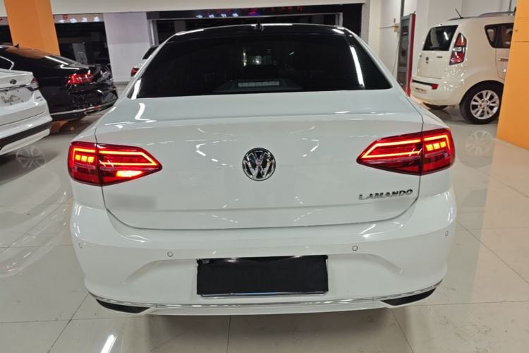 Used Volkswagen Lamando 2019 230TSI DSG Fashion Edition China V Standard Rear