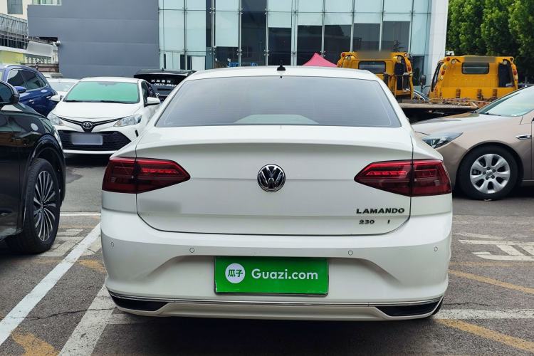 Used Volkswagen Lamando 2019 230TSI DSG Fashion Edition China VI Rear