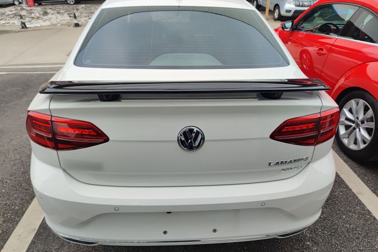 Used Volkswagen Lamando 2019 230TSI DSG Fashion Edition China VI Rear