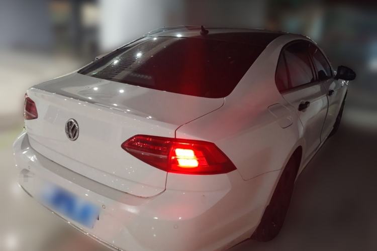 Used Volkswagen Lamando 2019 230TSI DSG Vision Edition China VI Standard Rear Right 45 Deg