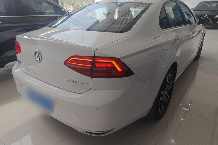 Used Volkswagen Lamando 2019 280TSI DSG Comfort Edition China V Standard Rear Right 45 Deg