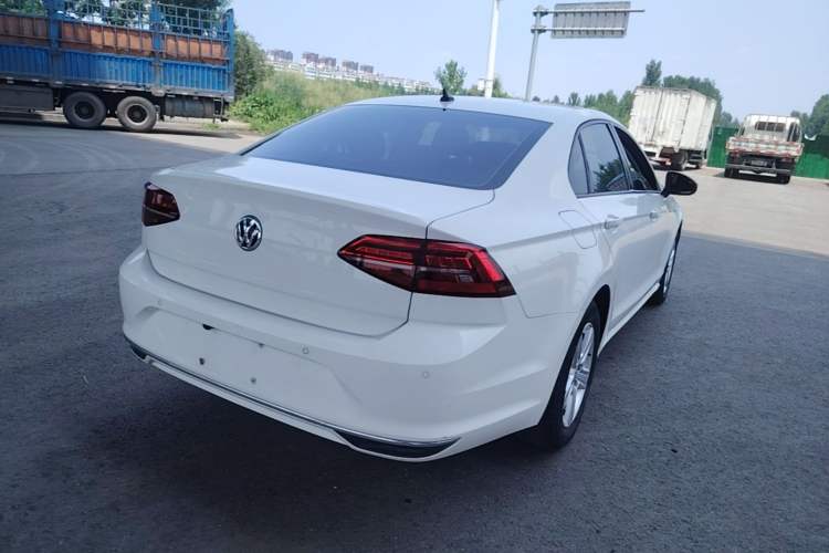 Used Volkswagen Lamando 2019 230TSI DSG Fashion Edition China VI Rear Right 45 Deg