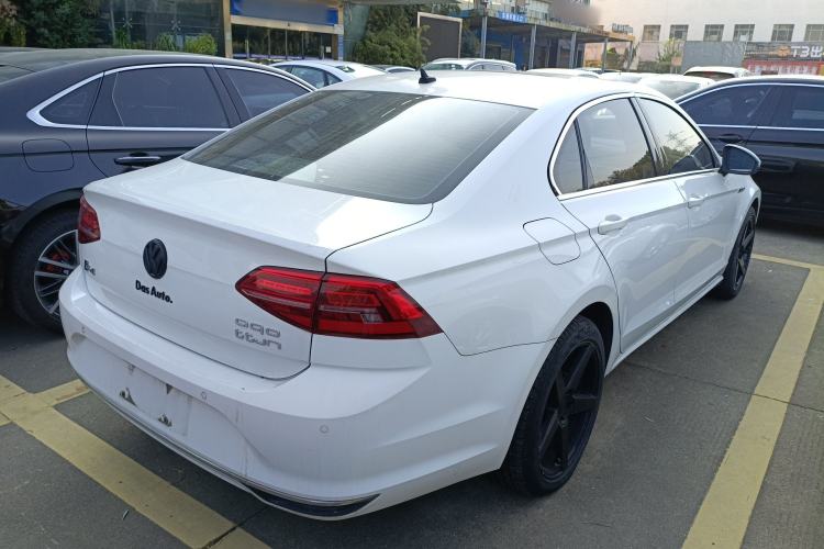 Used Volkswagen Lamando 2019 230TSI DSG Fashion Edition China V Standard Rear Right 45 Deg